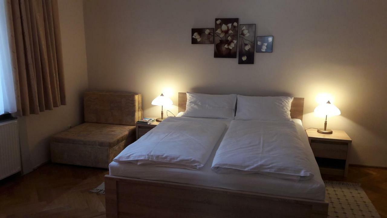 Szalay Villa Veszprém Buitenkant foto